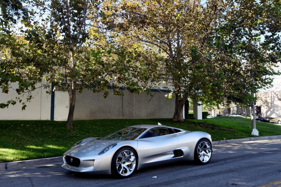  Jaguar C-X75 Concept 2010 года  (фото 46 из 126)